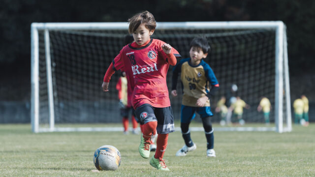 赤 FCリアル 選手 生徒 少年 少女 サッカー soccer