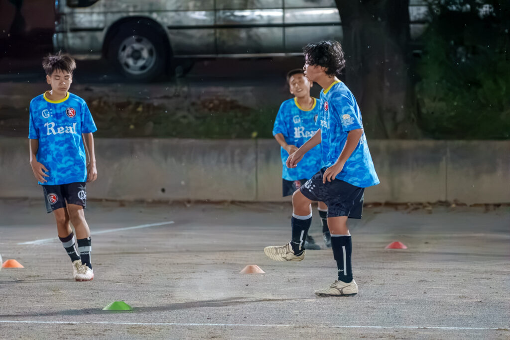 FCリアル　サッカー　埼玉県サッカー　少年サッカー　中学生 ジュニアユース