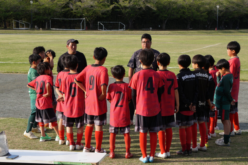 赤 FCリアル 選手 生徒 少年 少女 サッカー soccer