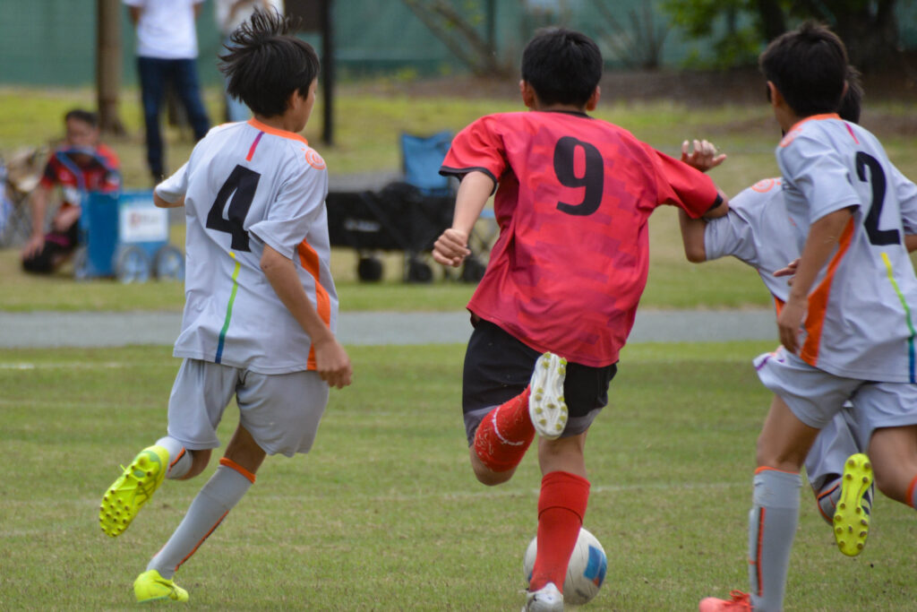 赤 FCリアル 選手 生徒 少年 少女 サッカー soccer