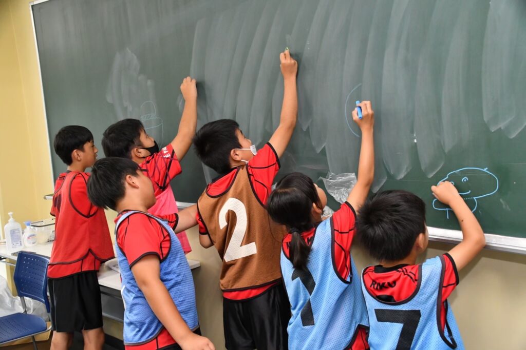 FCリアル　少年　少女　サッカースクール　埼玉県サッカー　サッカー 2026年 夏 サマー キャンプ 合宿